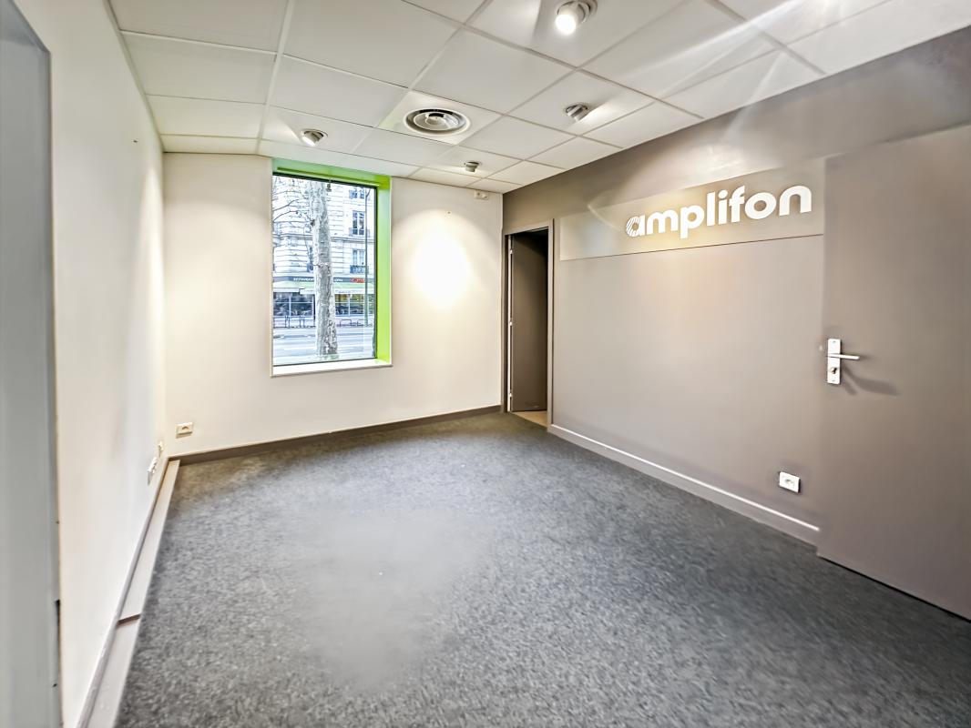 Location pure Local commercial 36 m² Paris - 3