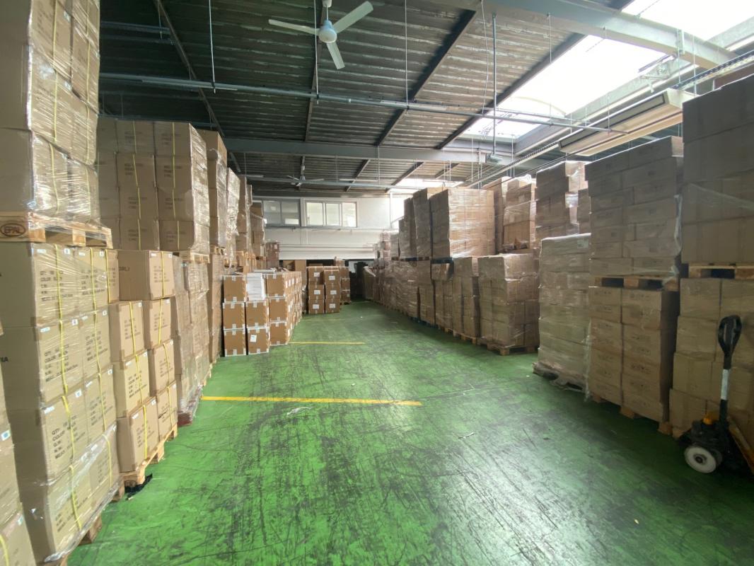 Location Entrepôt 871 m² Montreuil - 4