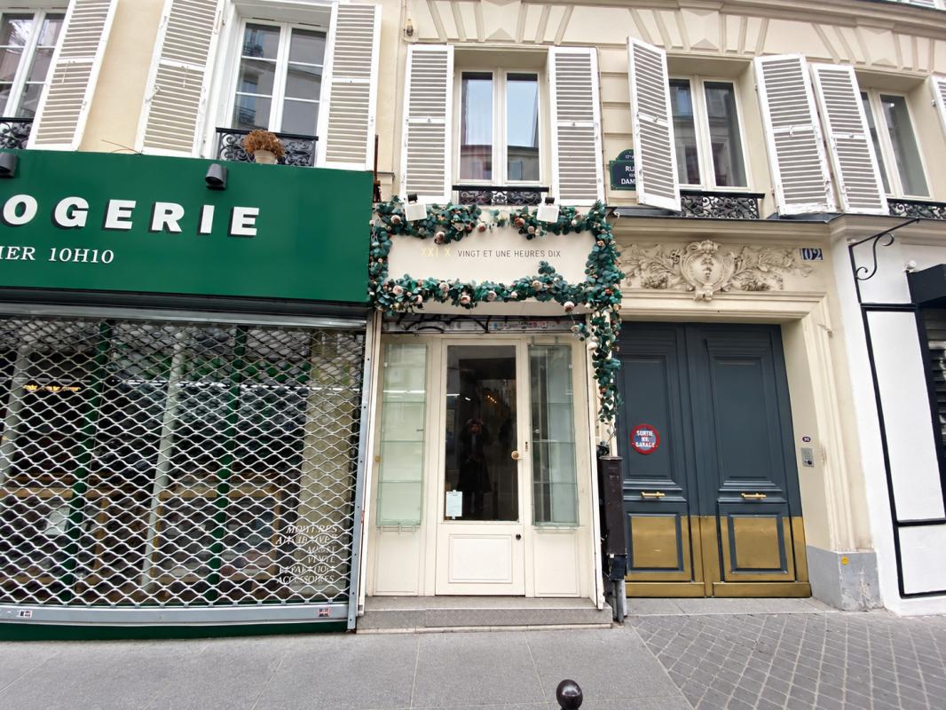 Location pure Local commercial 14 m² Paris