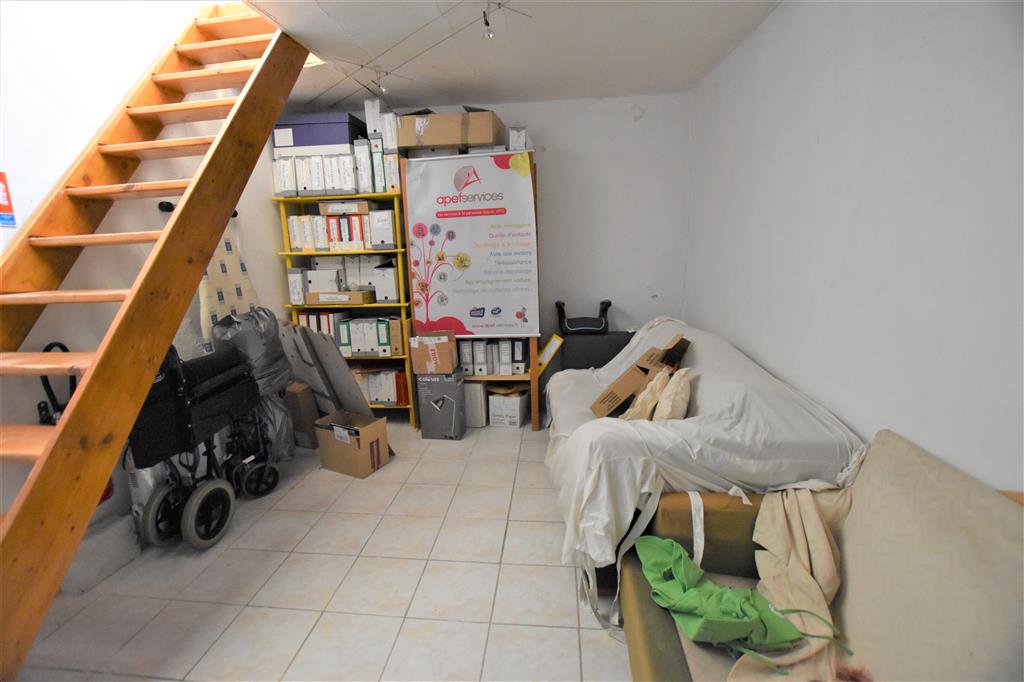 Location pure Local commercial 49 m² Paris - 4