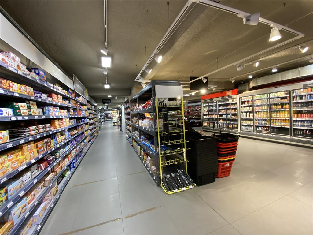 Location pure Local commercial 1 042 m² Paris - 5