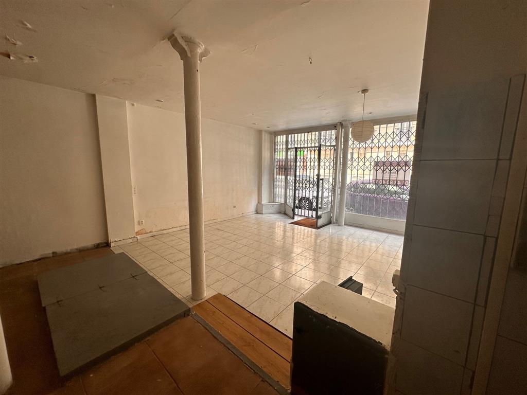 Location pure Local commercial 63 m² Paris