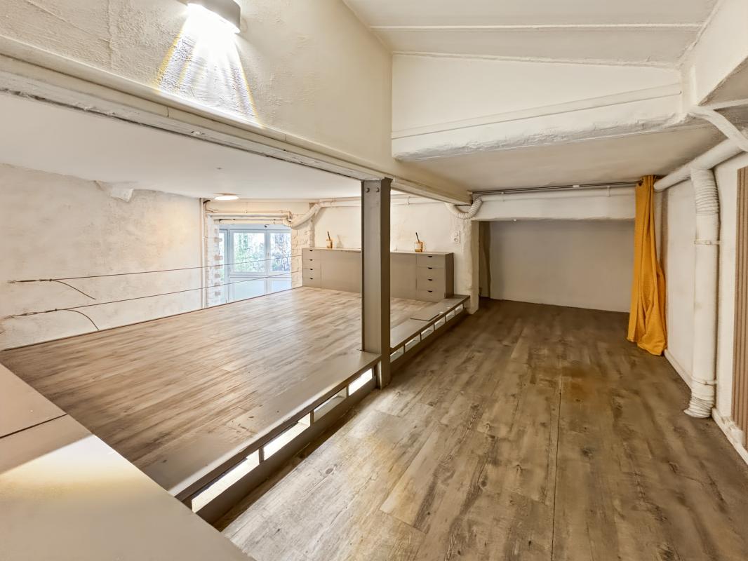 Location pure Local commercial 70 m² Paris - 6