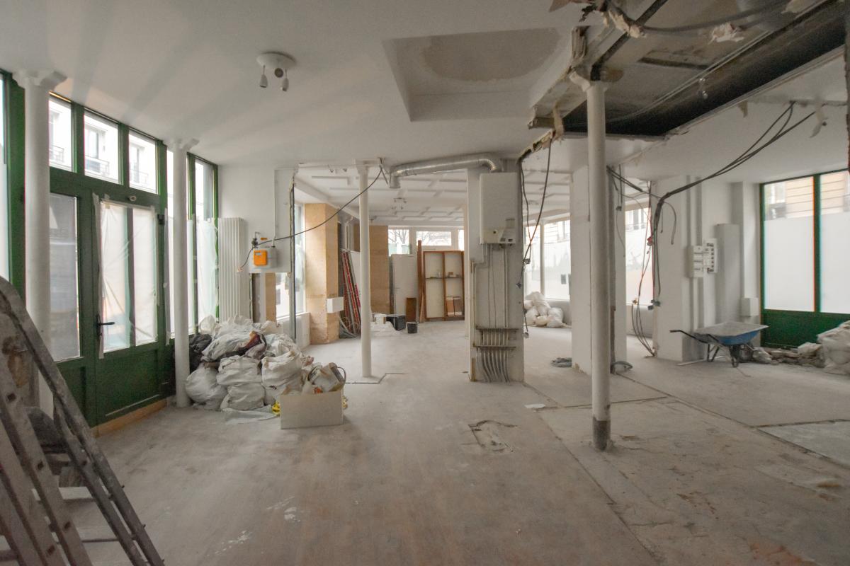 Location avec droit d'entrée Local commercial 340 m² Paris - 4
