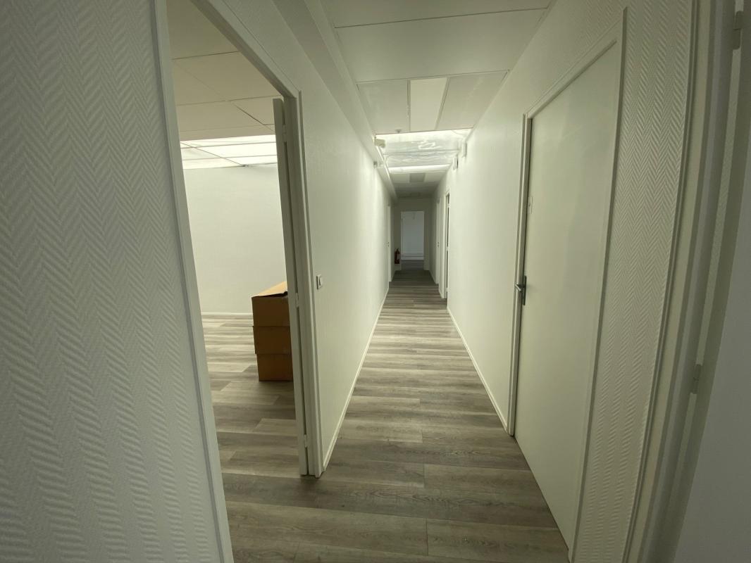 Location Entrepôt 871 m² Montreuil - 6