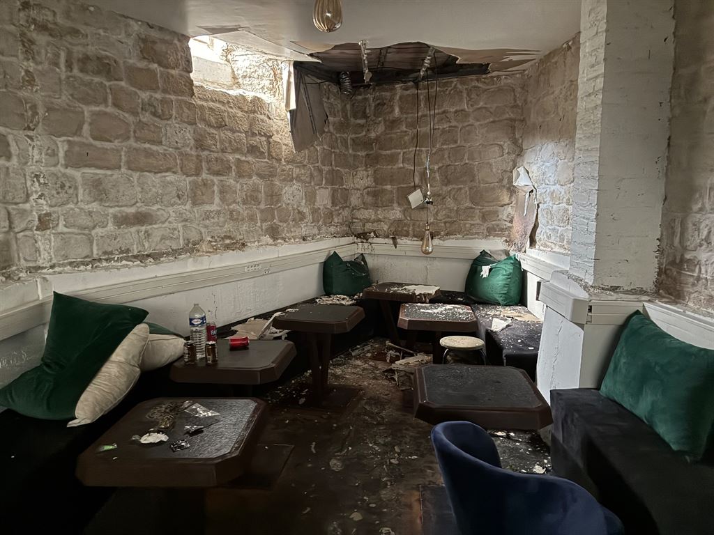 Location pure Local commercial 63 m² Paris - 5