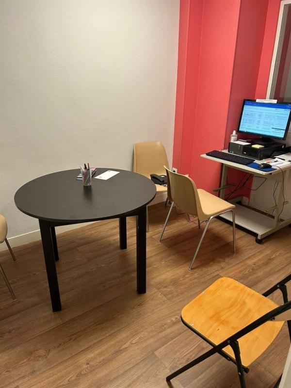 Location pure Local commercial 440 m² Paris - 5