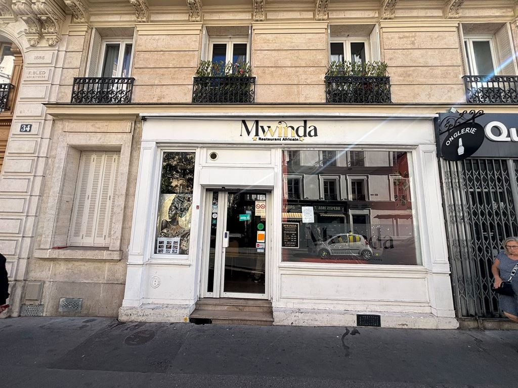 Location pure Local commercial 31 m² Paris