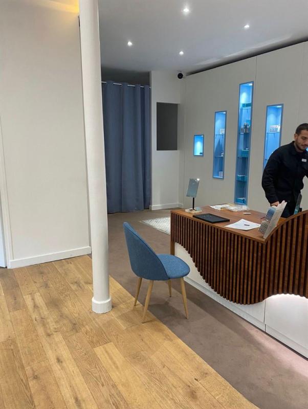 Location pure Local commercial 85 m² Paris - 2