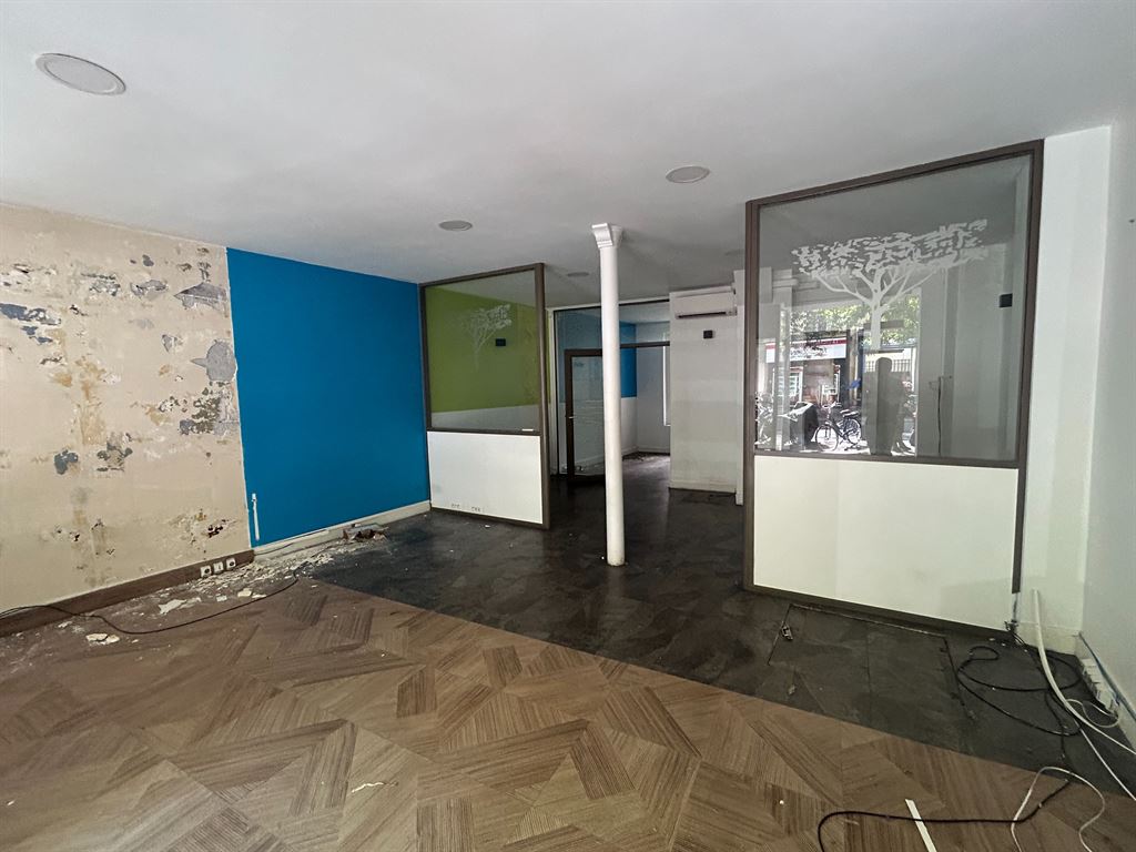 Location pure Local commercial 75 m² Paris - 4