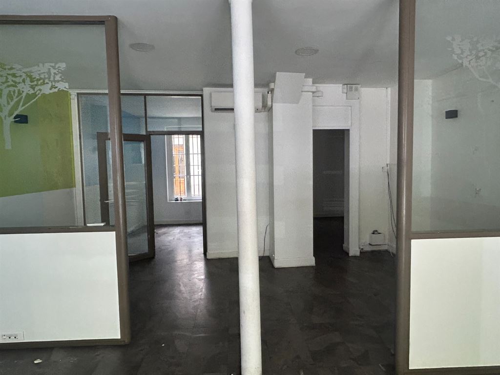 Location pure Local commercial 75 m² Paris - 5