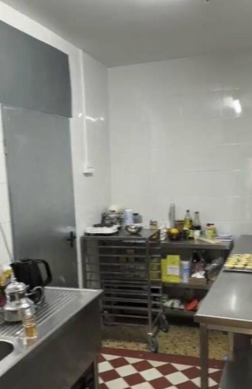 Location pure Local commercial 50 m² Paris - 2