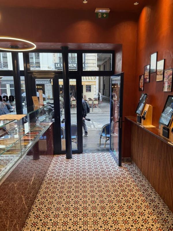 Vente de droit au bail Local commercial 35 m² Paris - 8