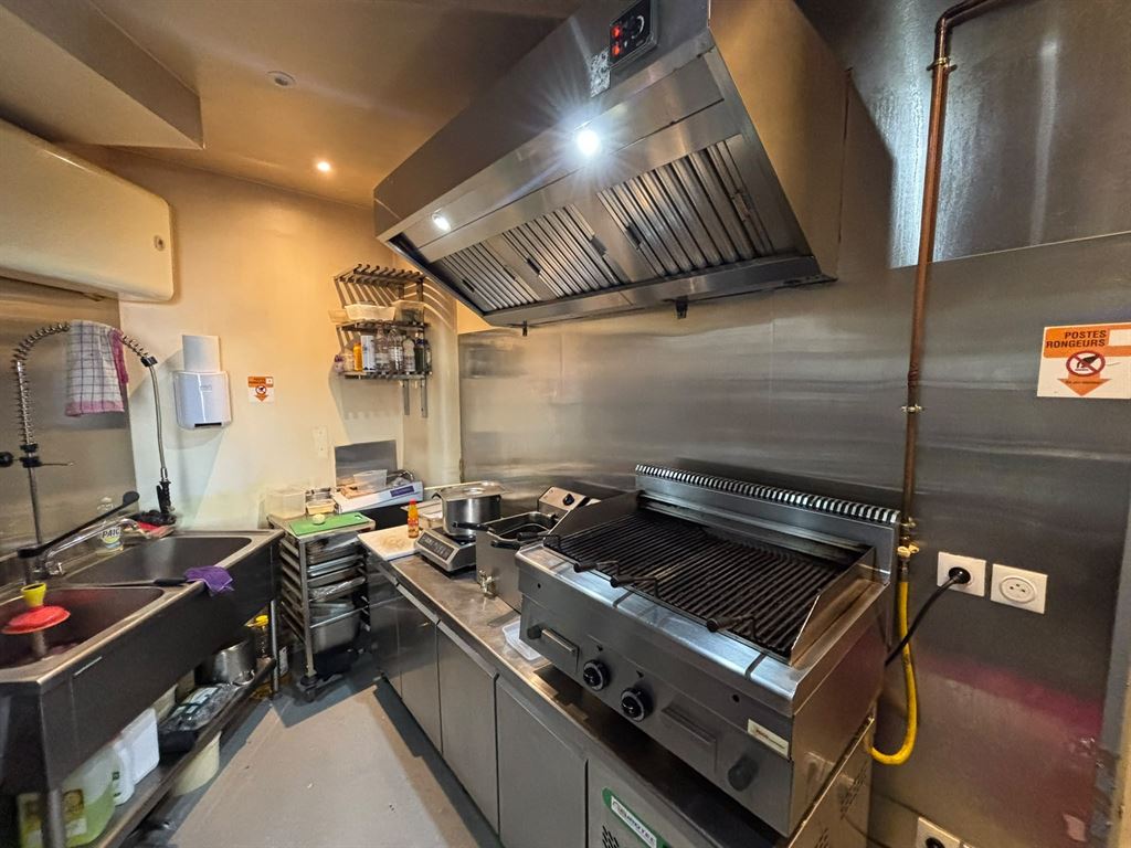 Location pure Local commercial 31 m² Paris - 6