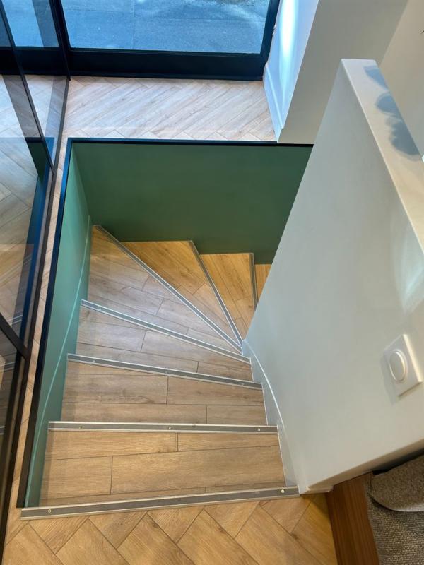 Location pure Local commercial 85 m² Paris - 8