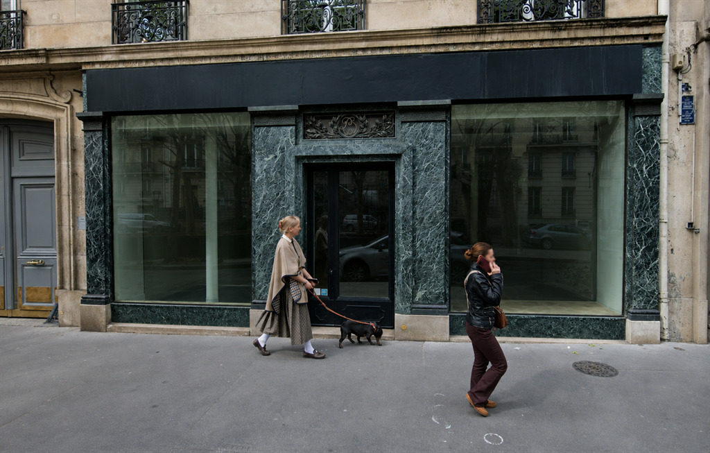 Location pure Local commercial 170 m² Paris