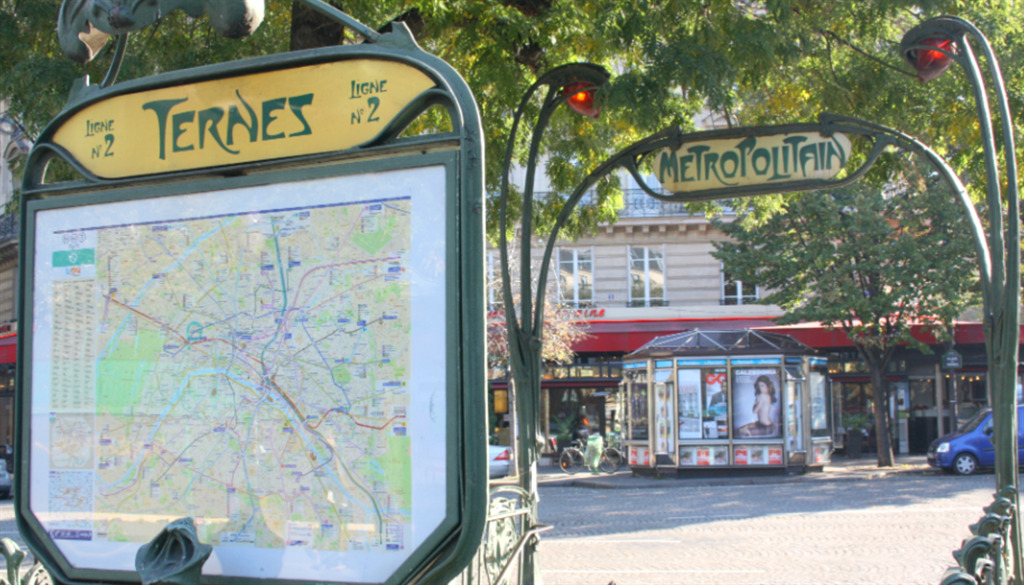 Location pure Local commercial 99 m² Paris