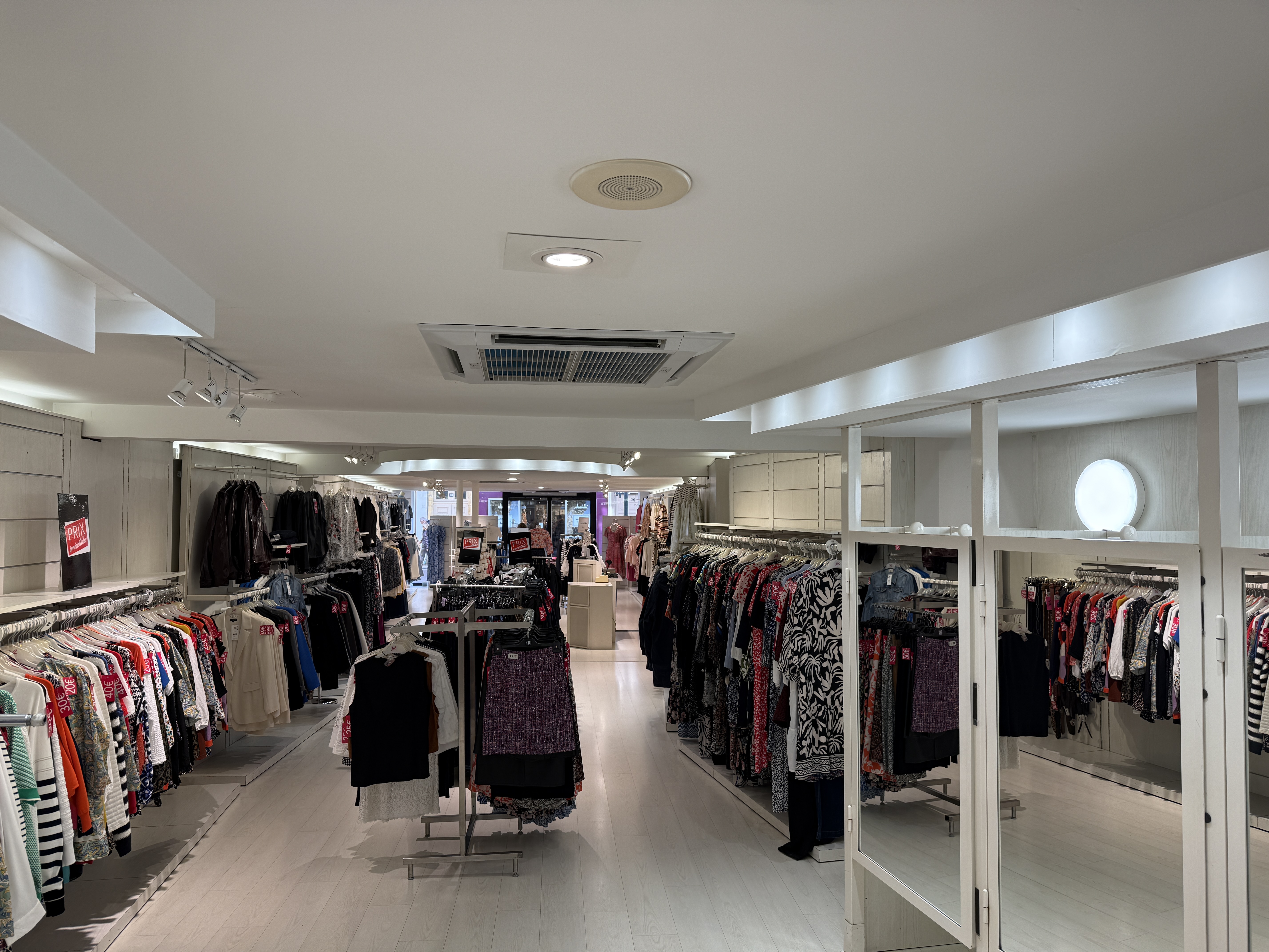 Location pure Local commercial 145 m² Roanne - 4