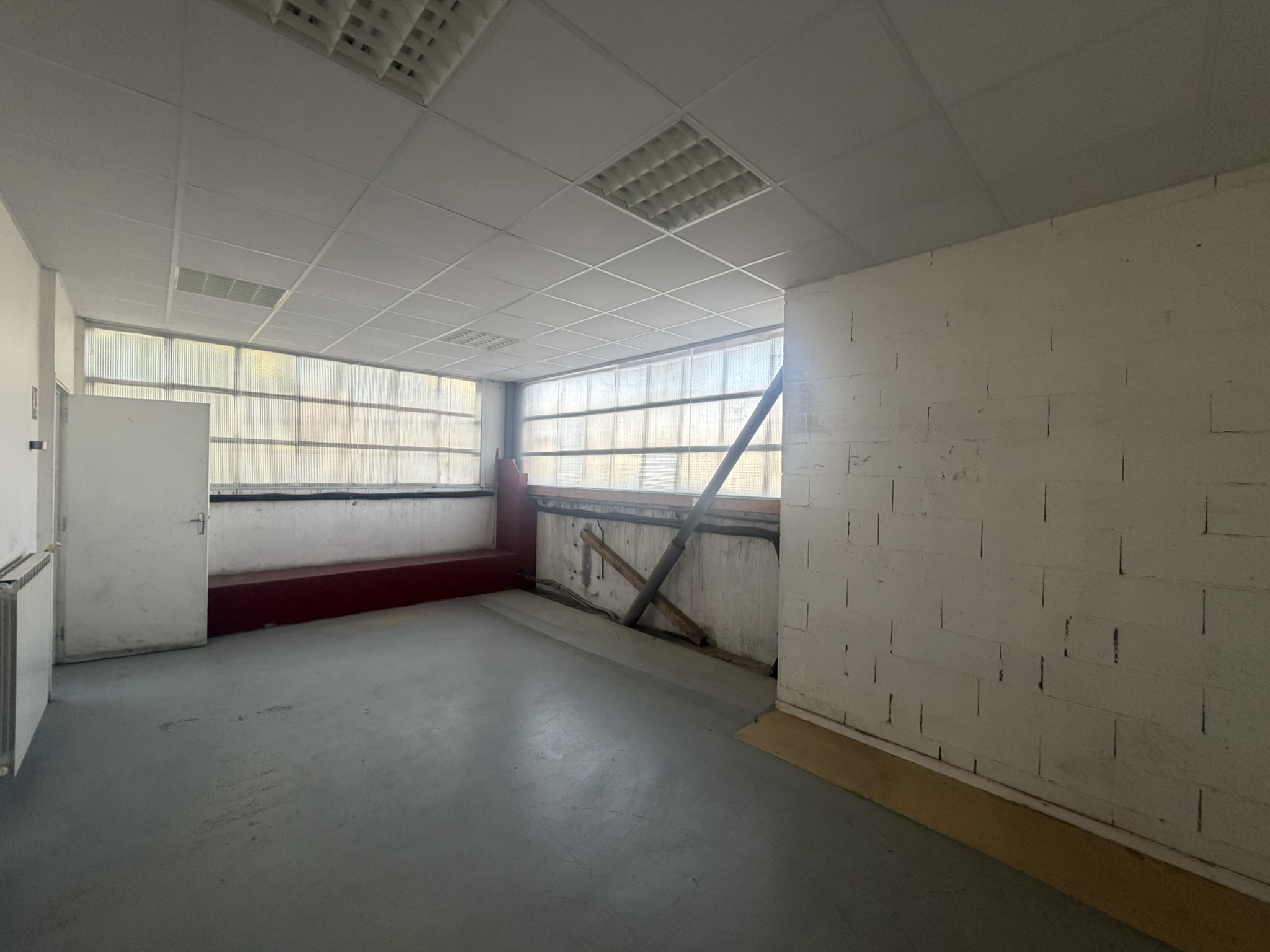 Location Entrepôt 1 030 m² Marseille - 9