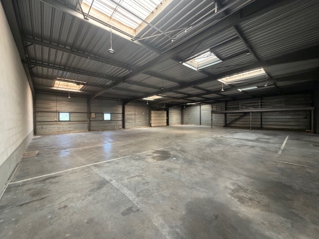 Vente de murs libres Entrepôt 630 m² La Rochelle