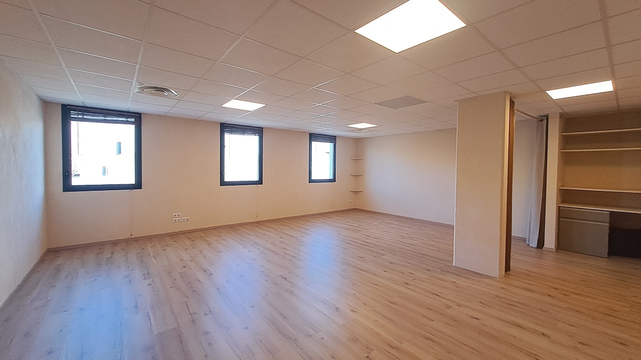 Vente de murs libres Bureaux 52 m² Saint-Herblain