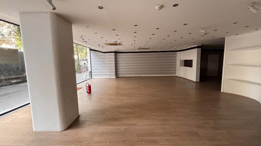 Location pure Local commercial 137 m² Paris - 3