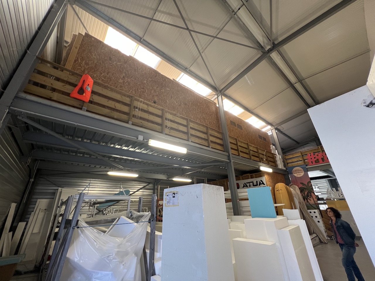 Location Entrepôt 563 m² Mios - 2