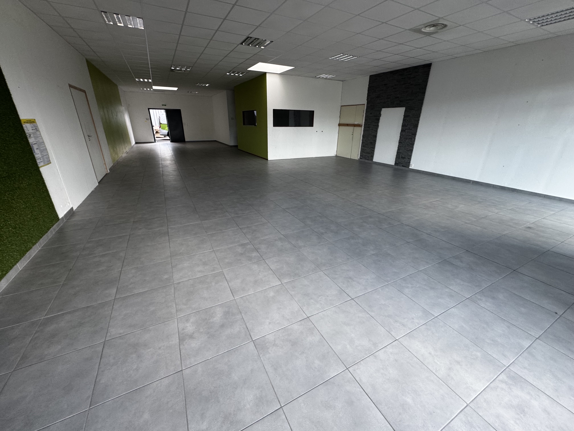 Location pure Local commercial 165 m² Cernay - 3