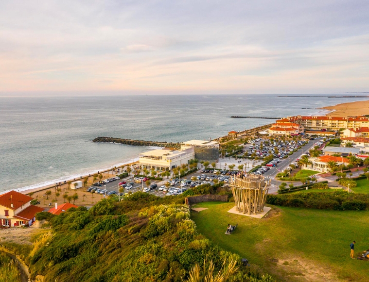 Vente de fonds de commerce Local commercial 100 m² Anglet