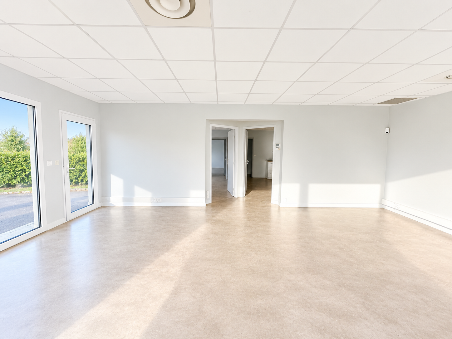 Location pure Local commercial 103 m² Le Taillan-Médoc - 3