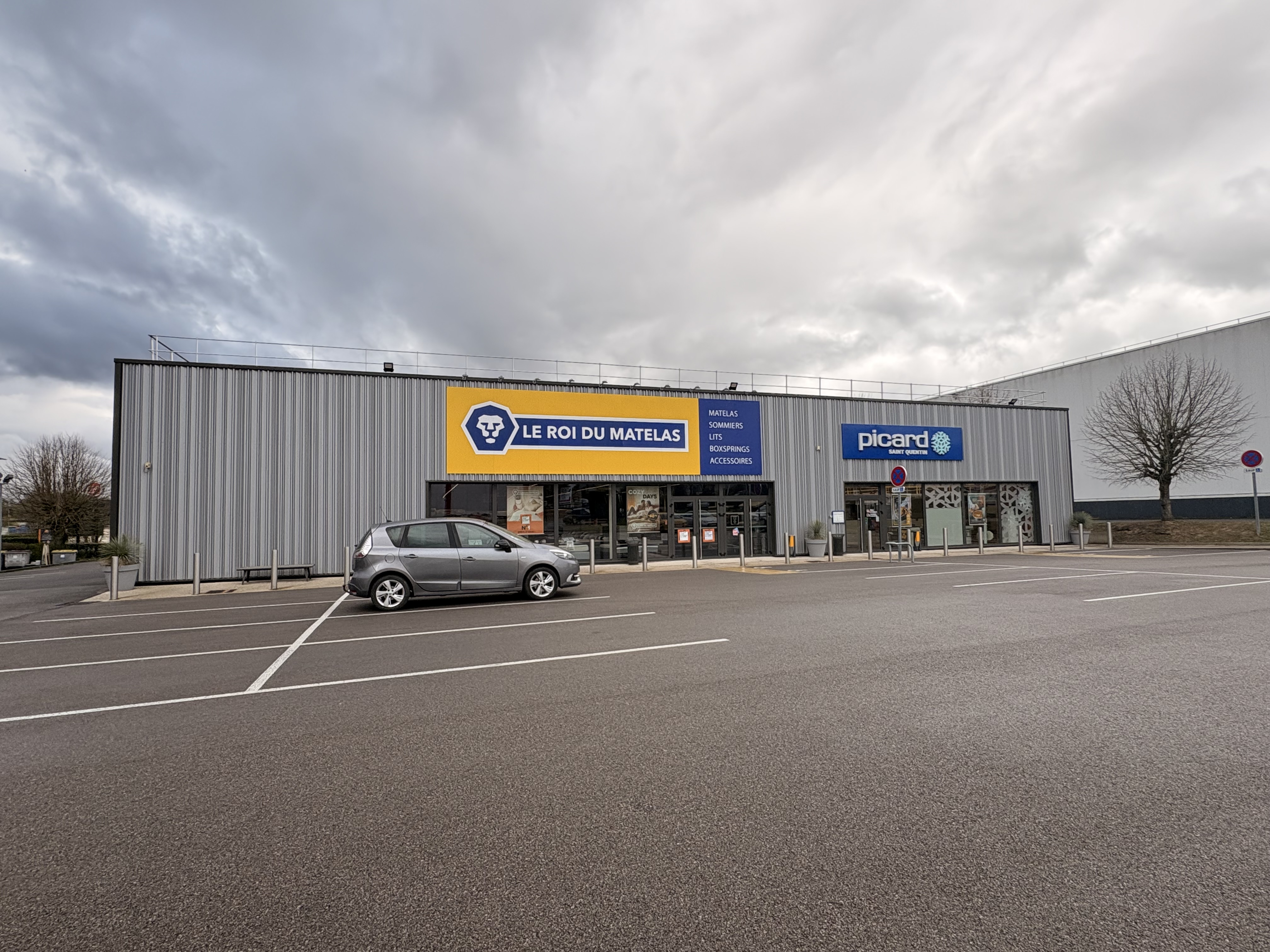 Location pure Local commercial 250 m² Fayet