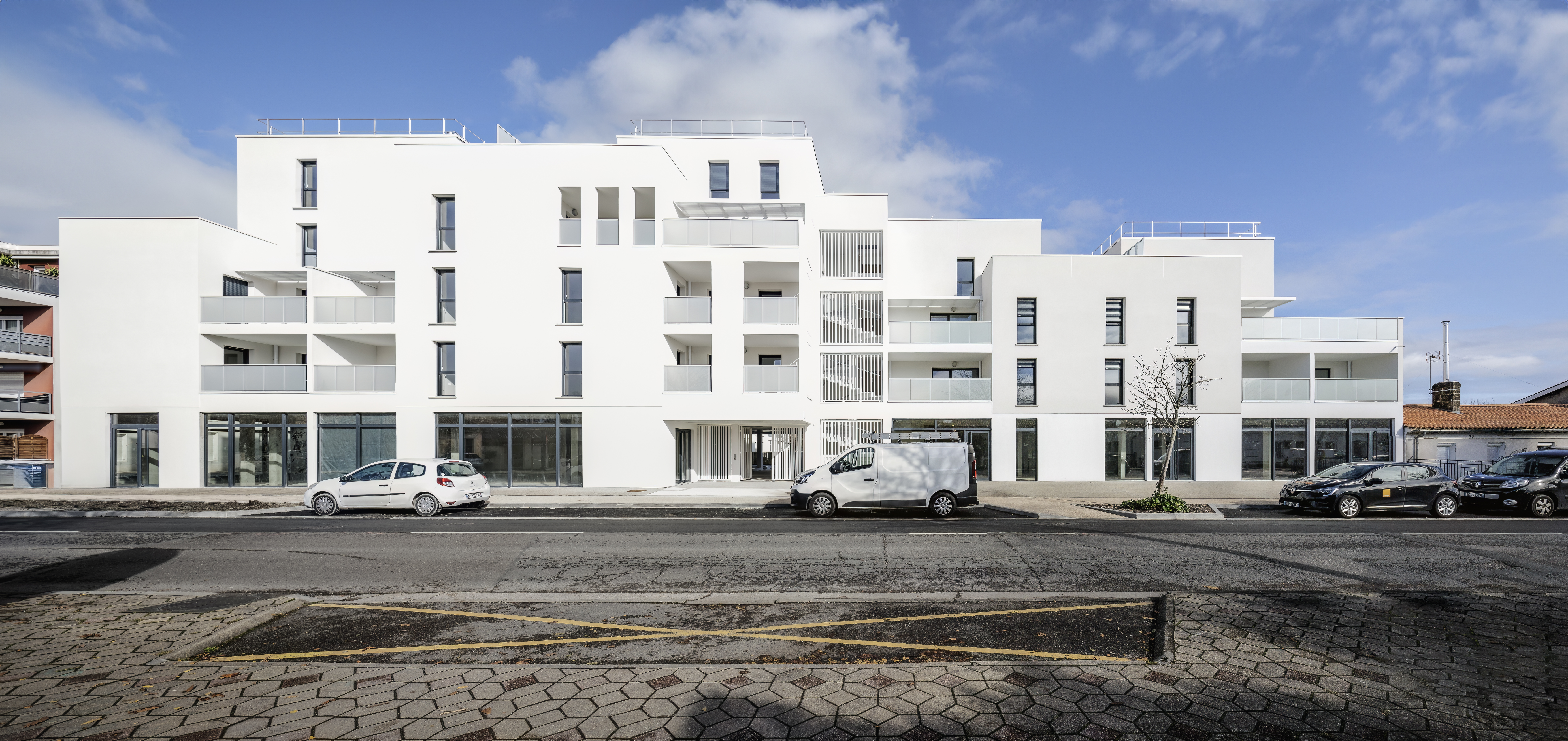 Vente de murs libres Local commercial 81 m² Saint-Médard-en-Jalles