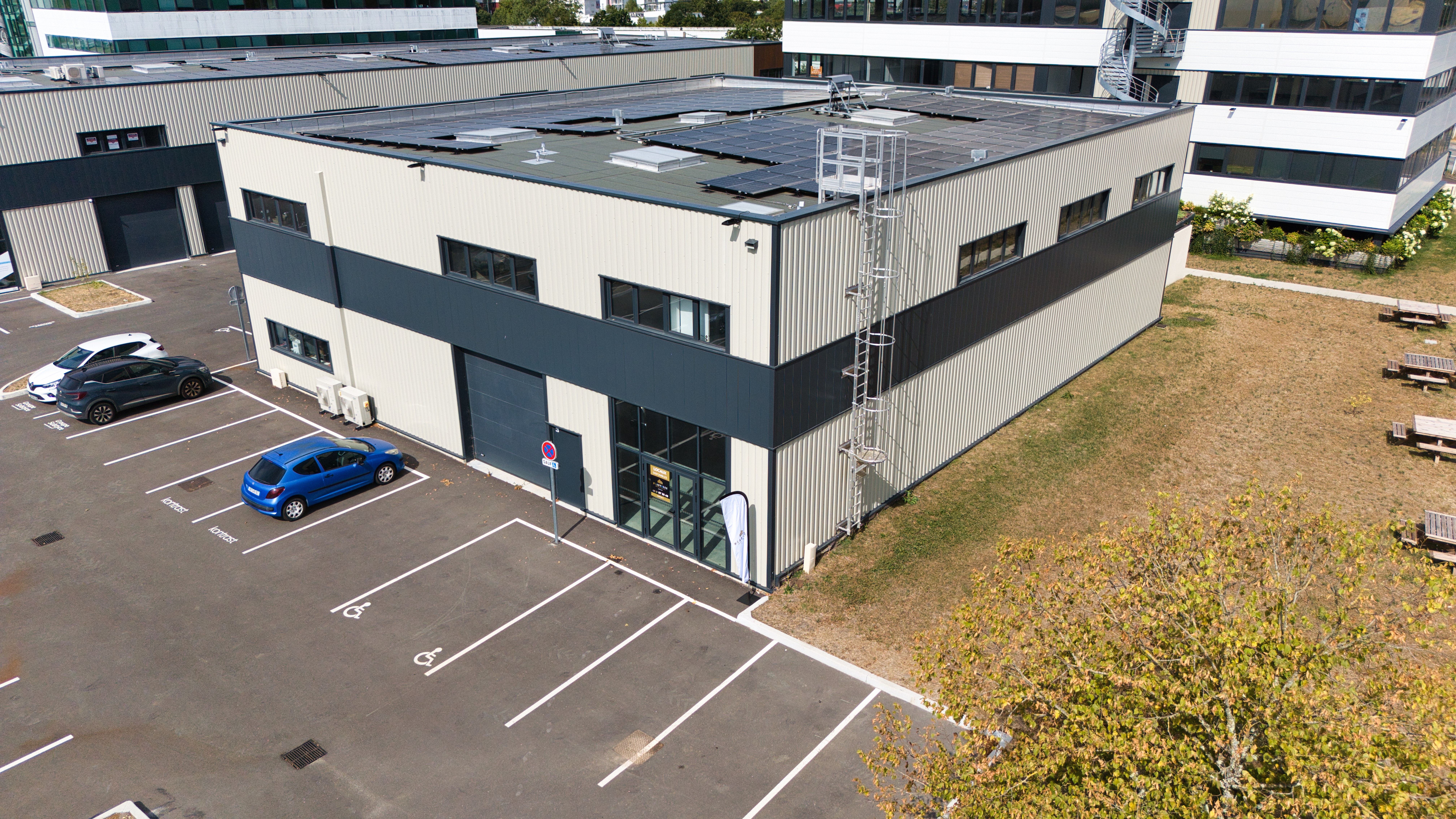 Location Entrepôt 249 m² Artigues-près-Bordeaux - 11