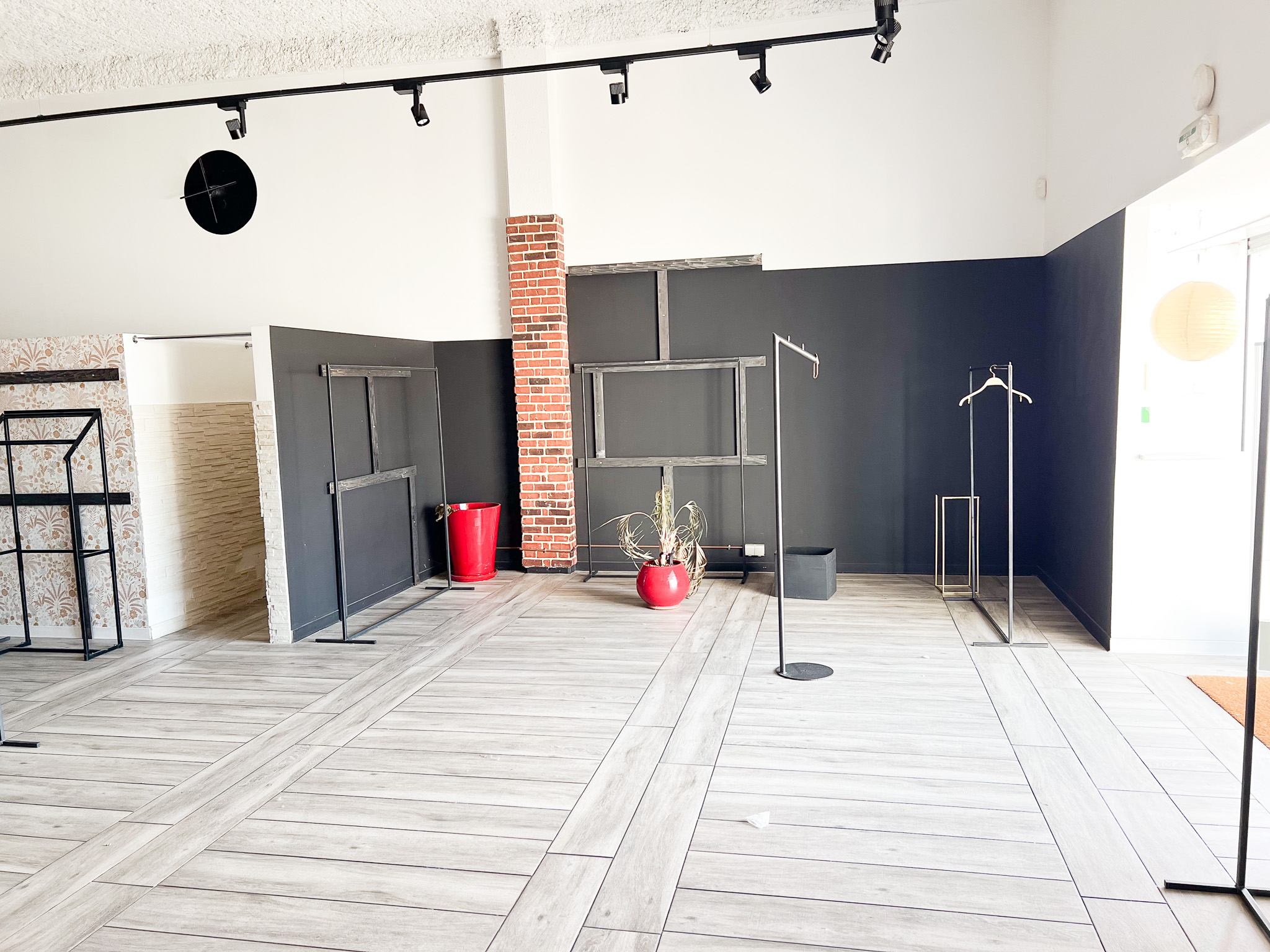 Location pure Local commercial 280 m² Vitrolles - 3