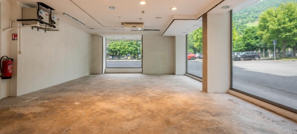 Location pure Local commercial 251 m² Sallanches - 6