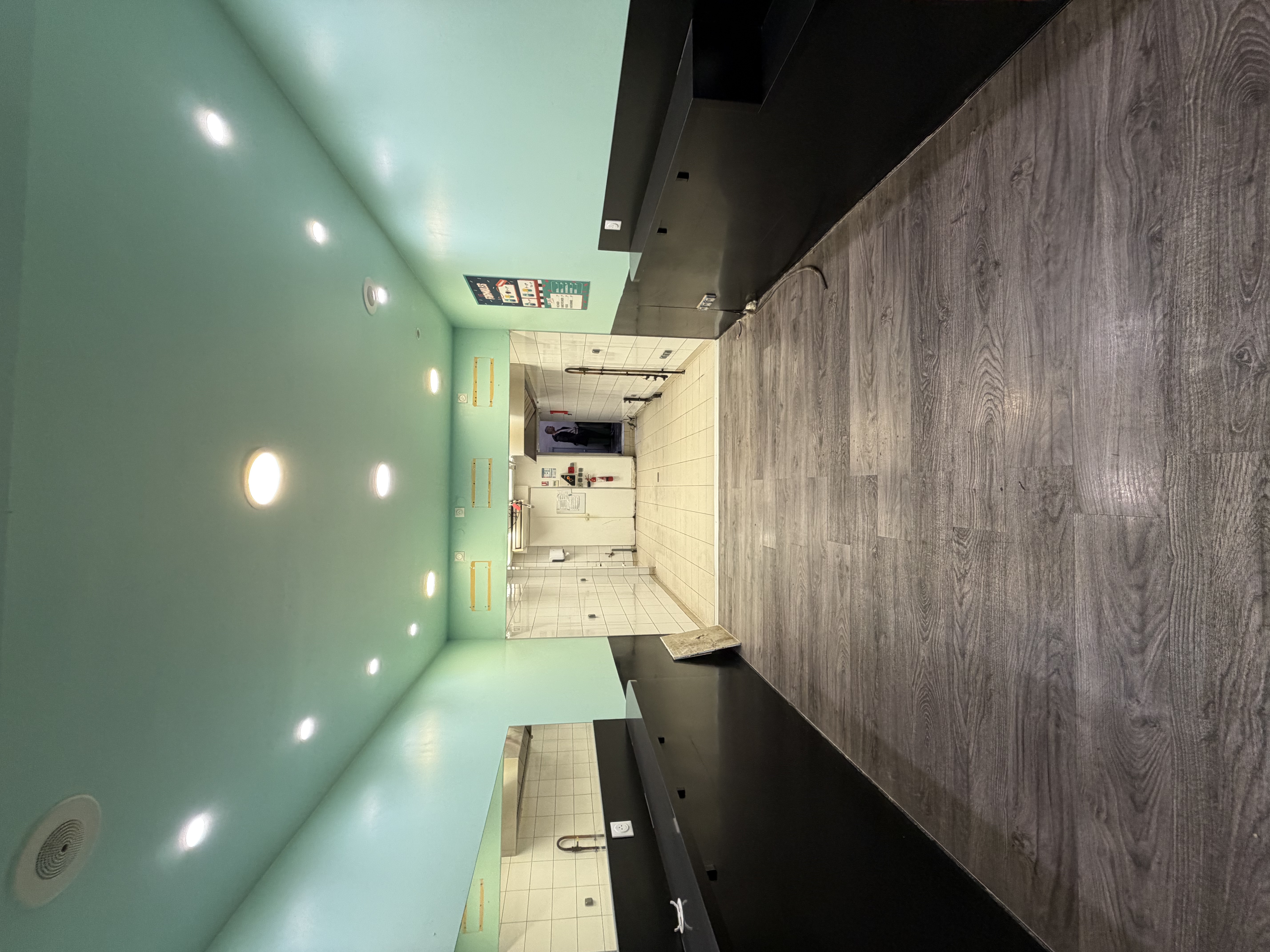 Location pure Local commercial 74 m² Grenoble
