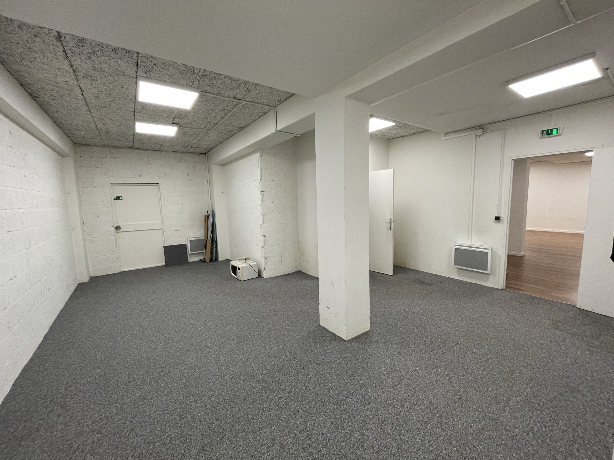 Location pure Local commercial 156 m² Chatou - 9