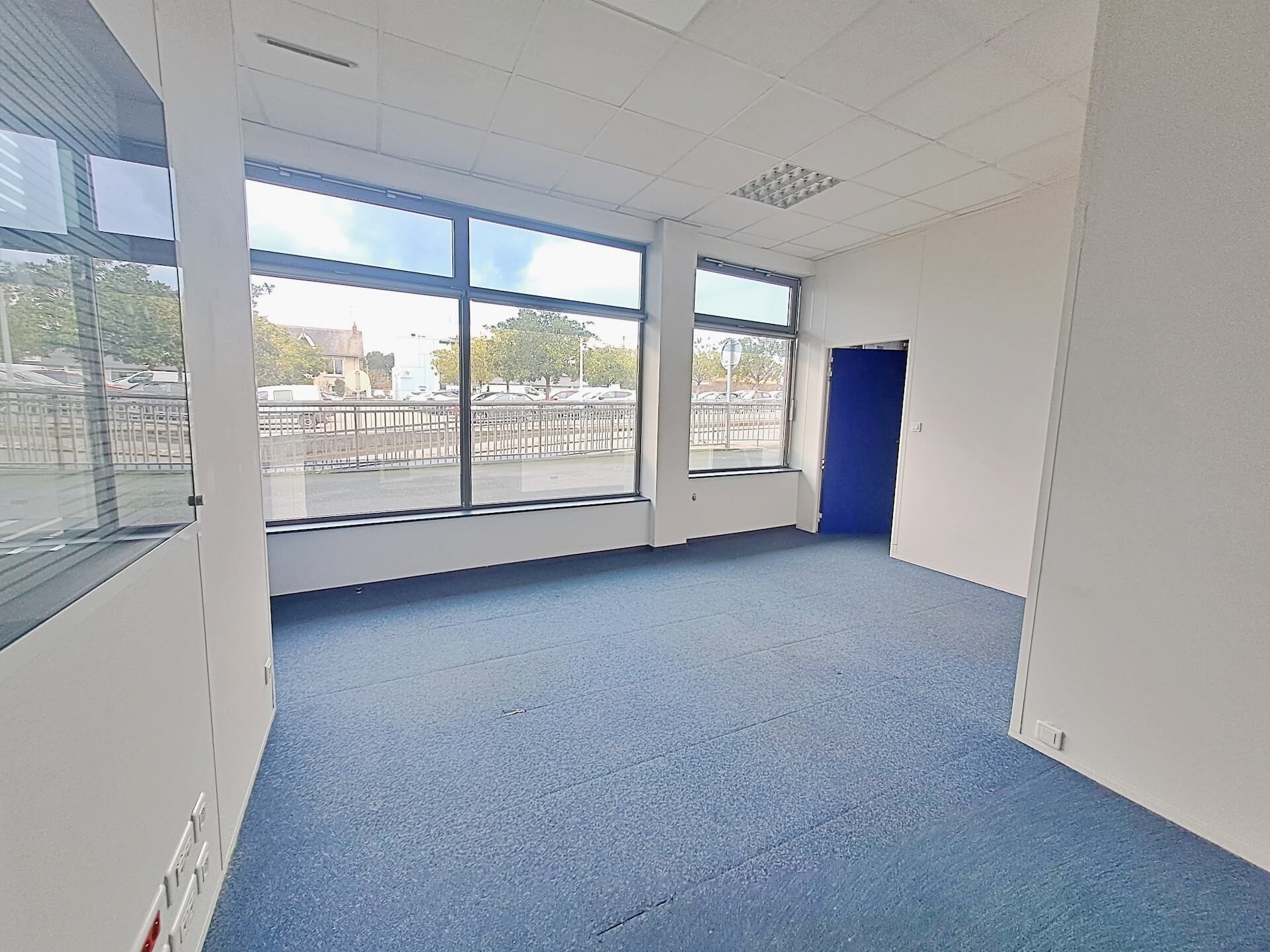 Location pure Local commercial 250 m² Ancenis-Saint-Géréon - 4