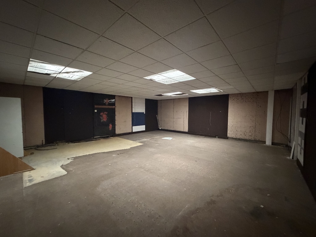 Location Entrepôt 770 m² La Teste-de-Buch - 5