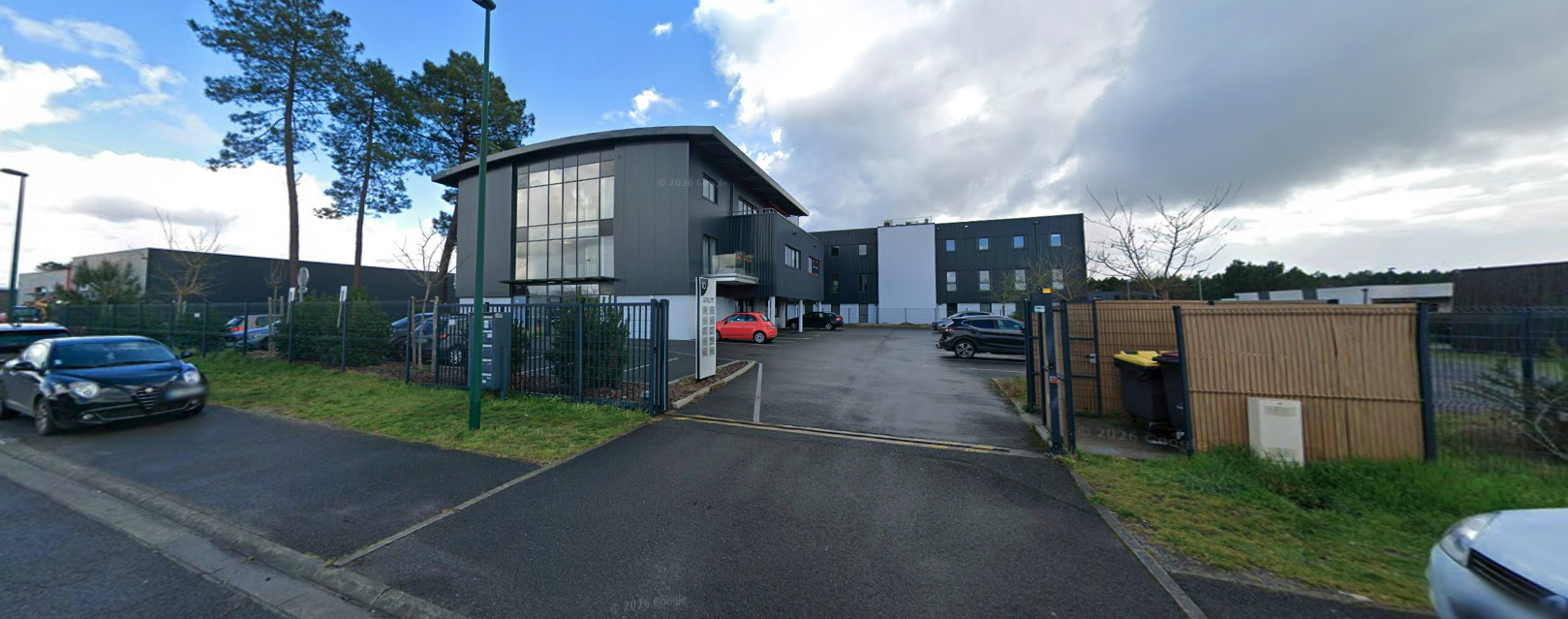 Vente de murs occupés Bureaux 72 m² Gujan-Mestras