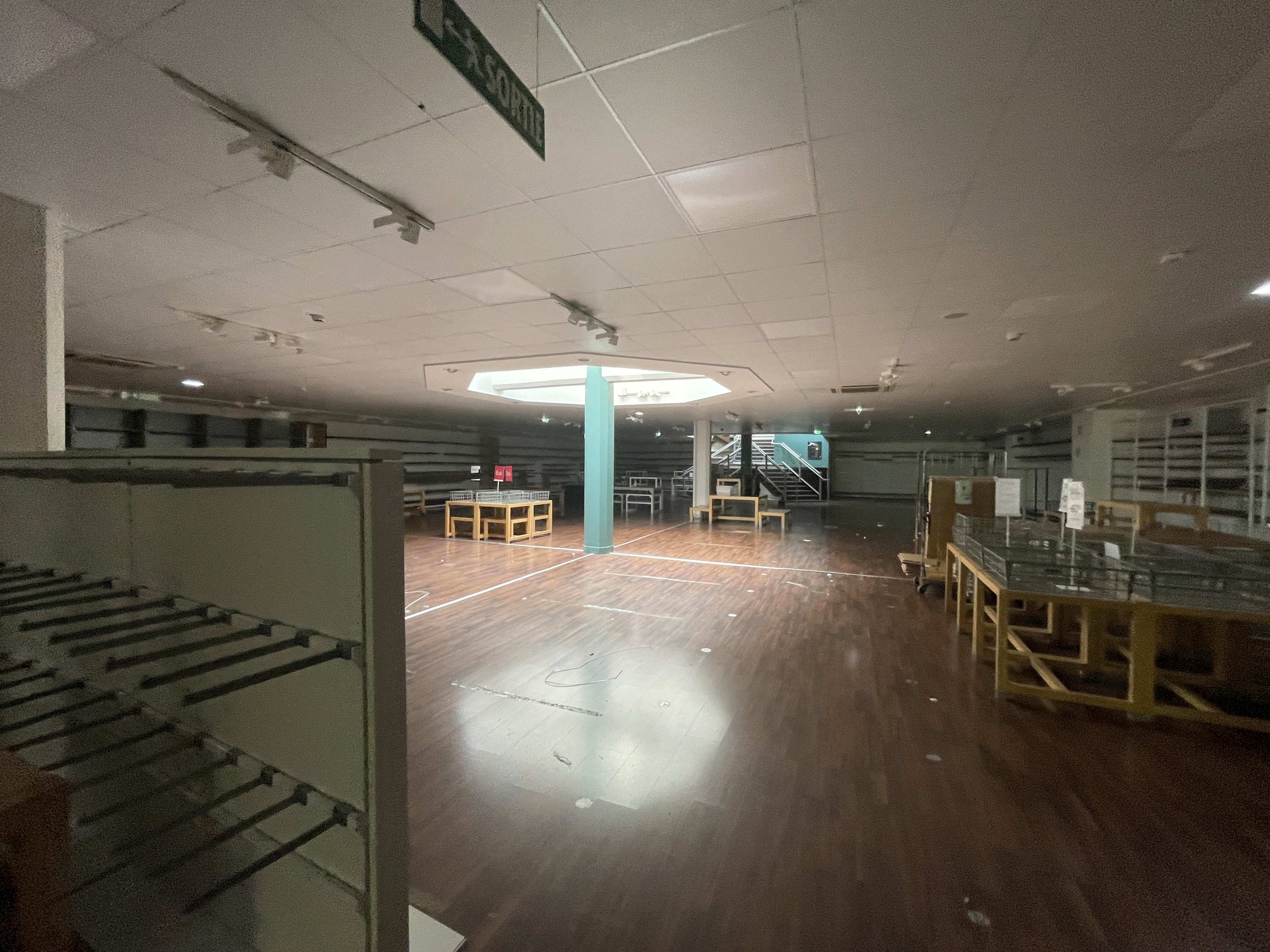 Location pure Local commercial 1 917 m² Brest - 5