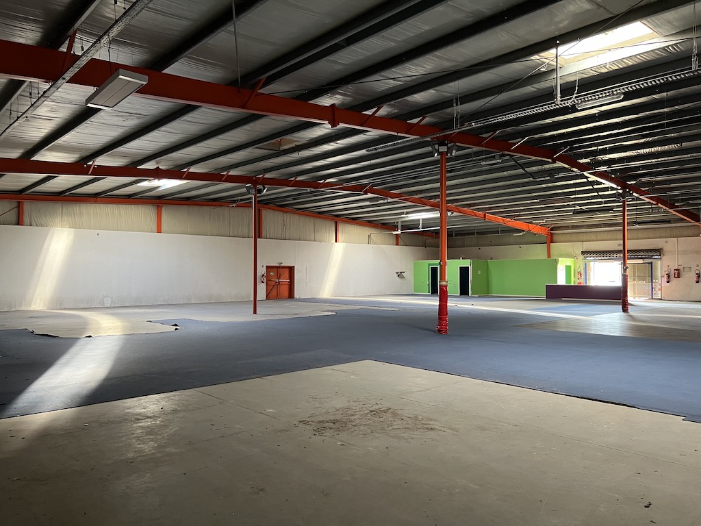 Location pure Local commercial 1 300 m² Biganos - 6