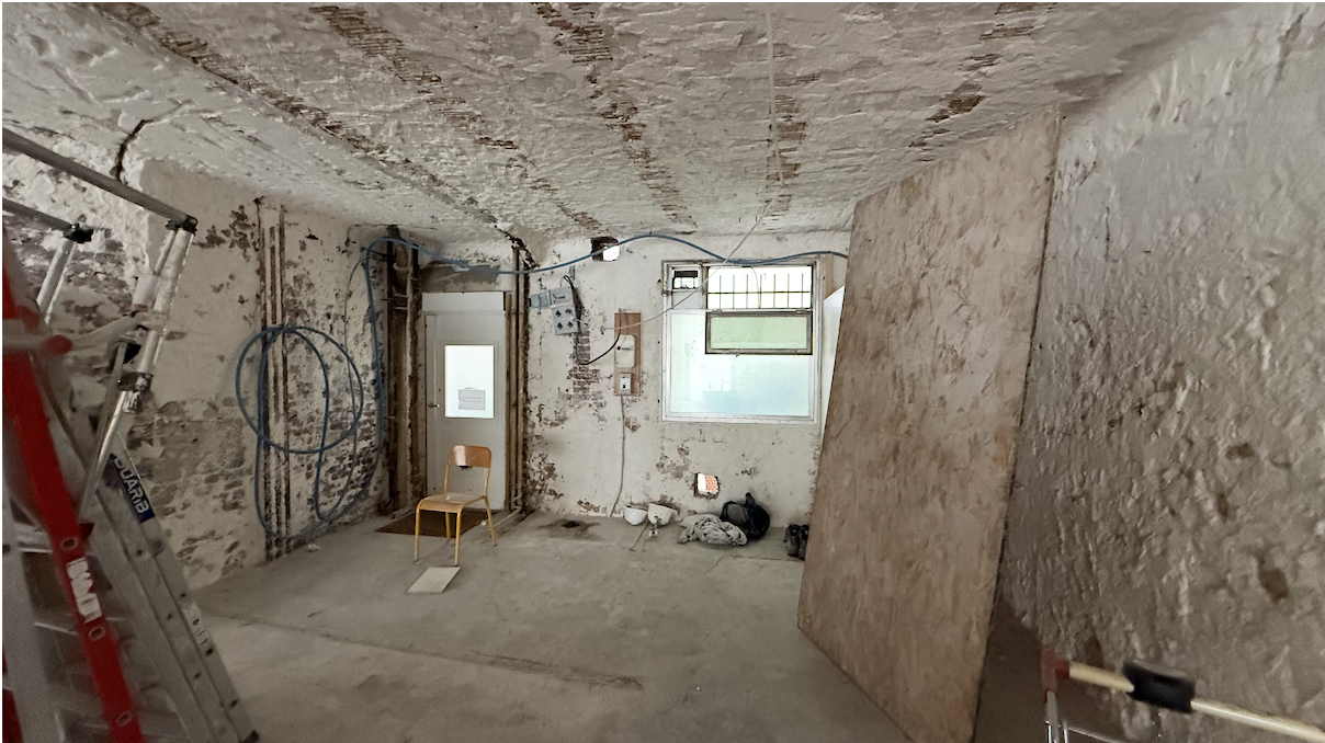 Location pure Local commercial 137 m² Paris 16e - 2