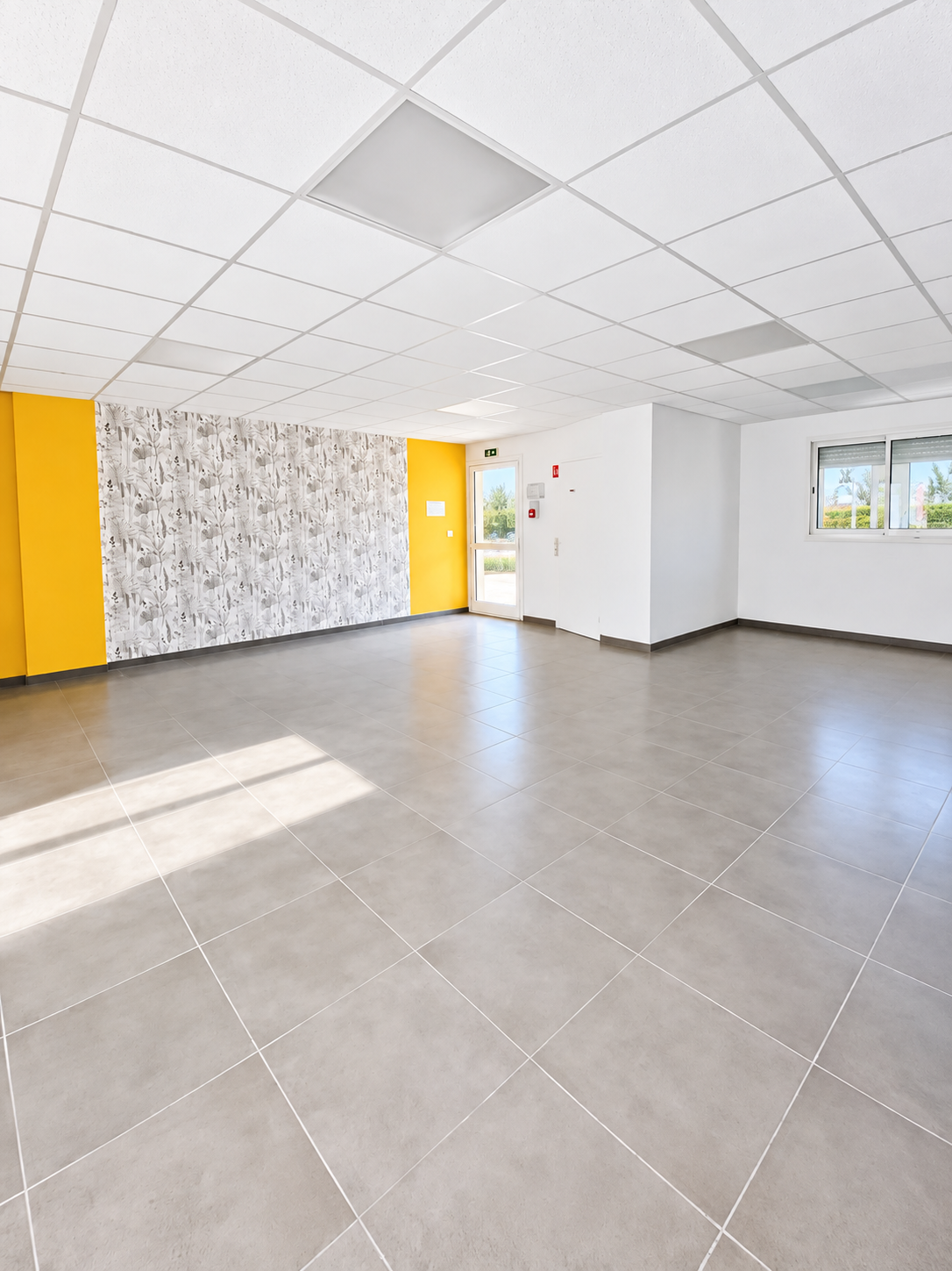 Location pure Local commercial 60 m² Saint-Jean-d'Illac - 3