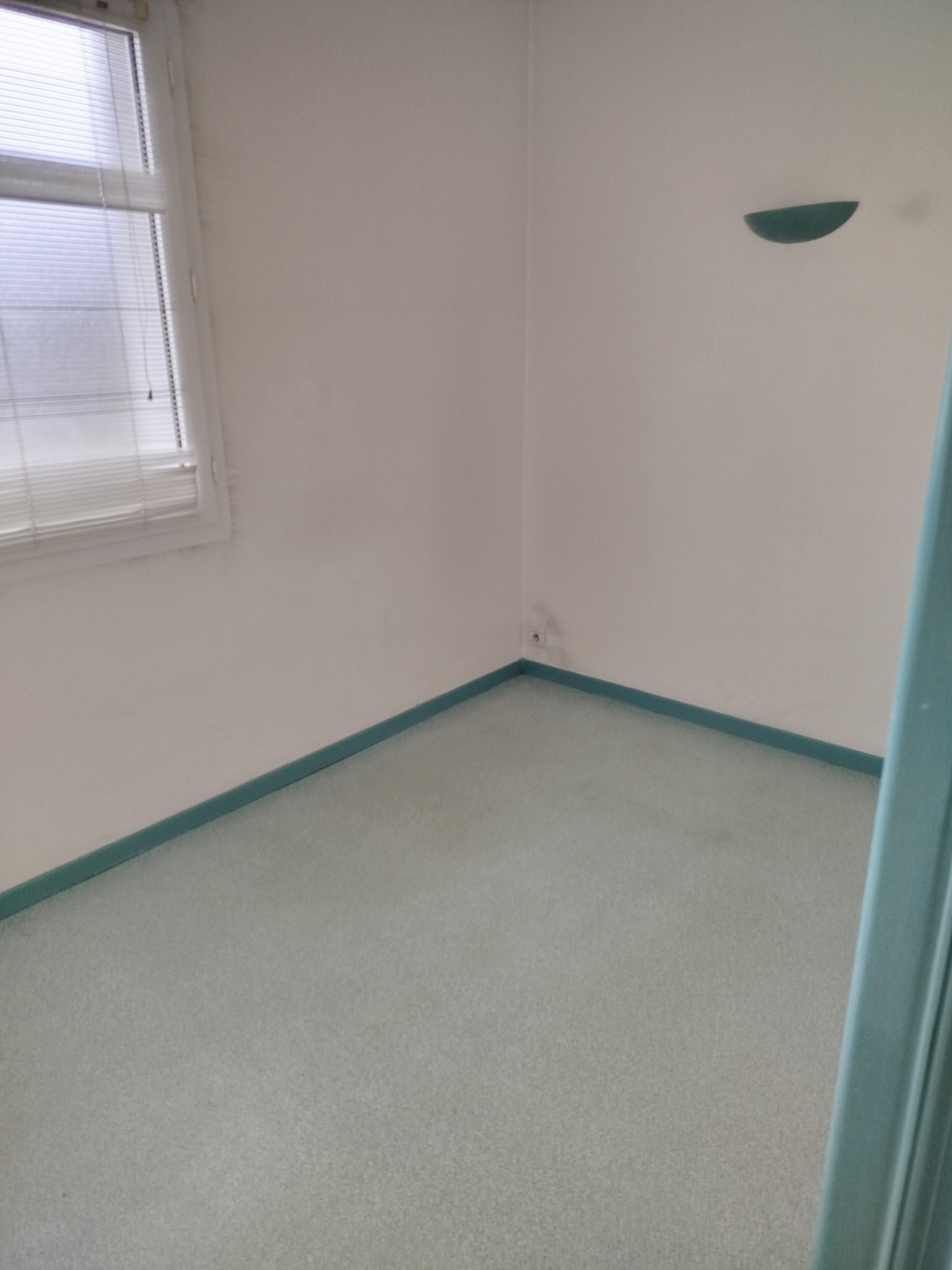 Vente de murs libres Bureaux 53 m² Drumettaz-Clarafond - 2