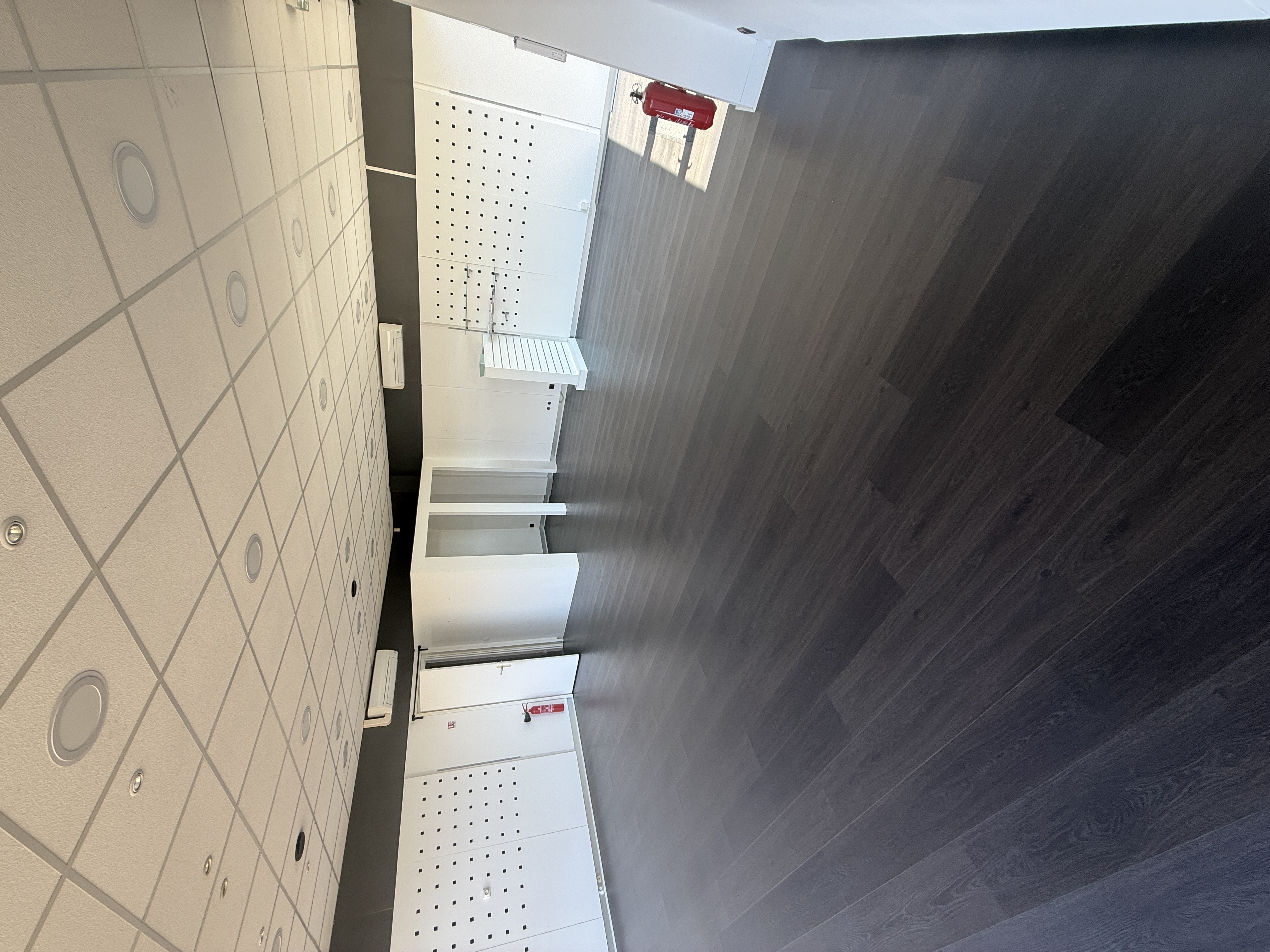 Location pure Local commercial 75 m² Eysines