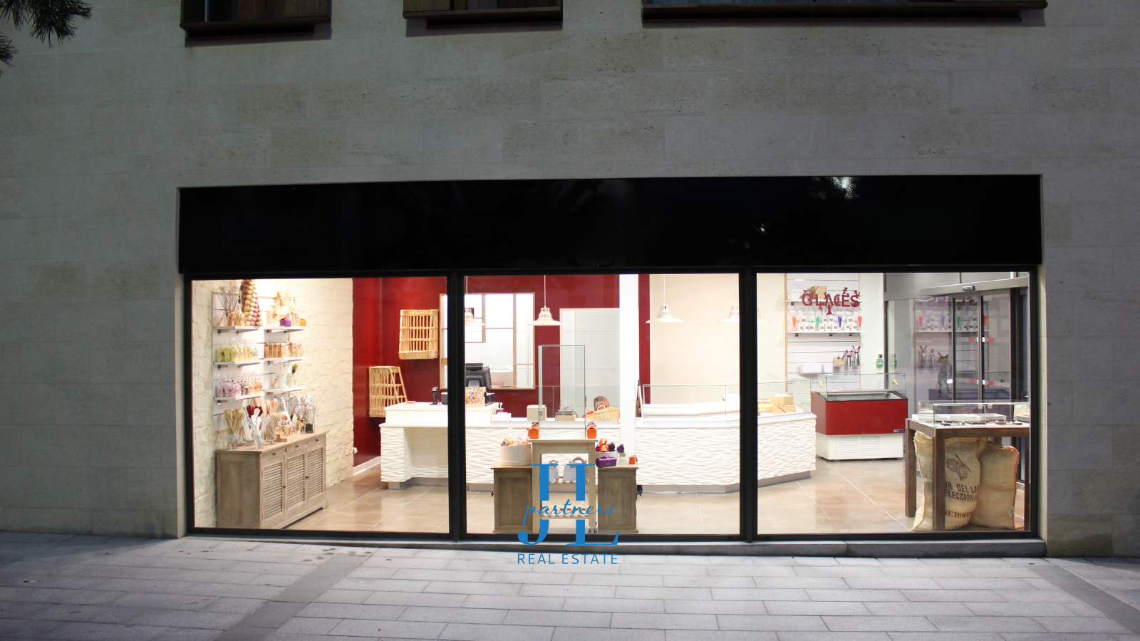 Vente de fonds de commerce Local commercial 144 m² Pessac
