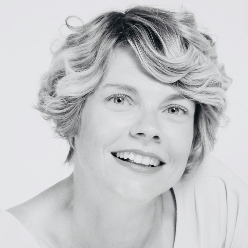 Anne JAMIK