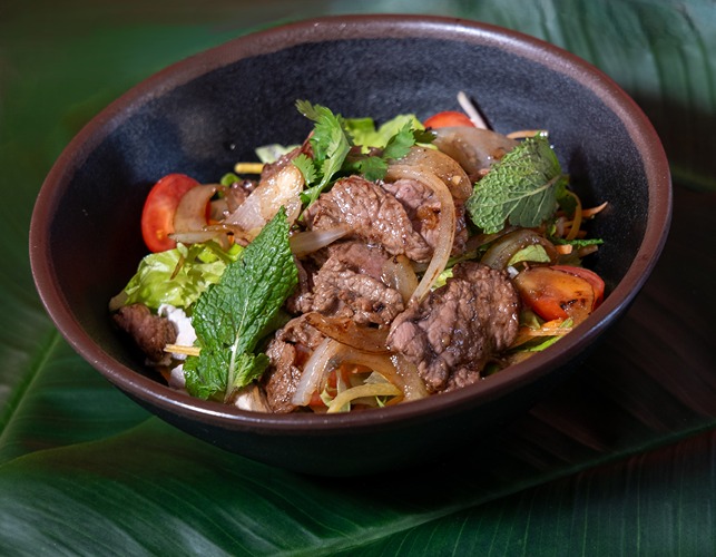 Photo du produit Salade Thaï boeuf épicé 🥩🥗, non contractuelle