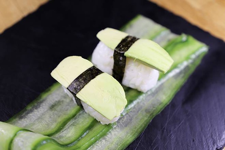 Photo du produit Sushi Avocat, non contractuelle